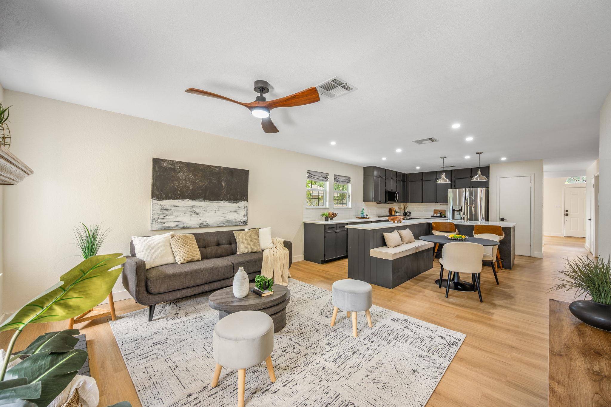 8322 Doe Meadow DR, Austin, TX 78749
