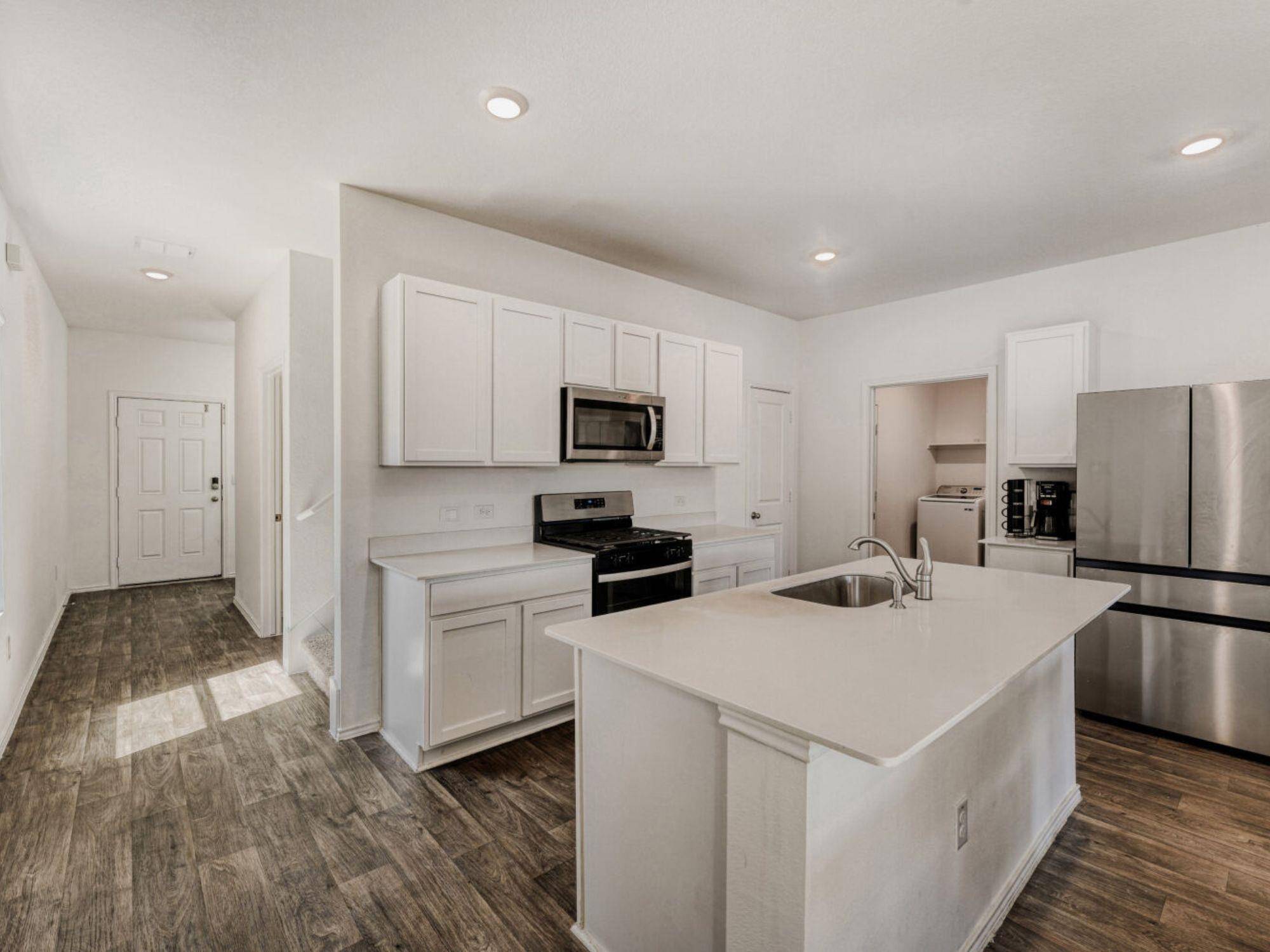 12421 Silversmith LN, Mustang Ridge, TX 78610