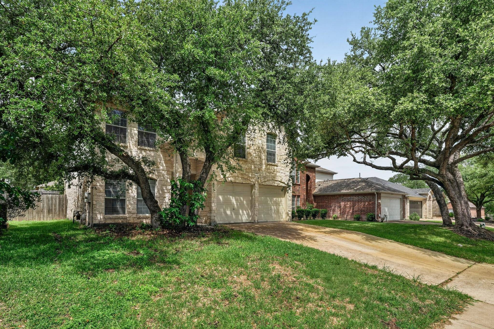 816 Rusk RD, Round Rock, TX 78665