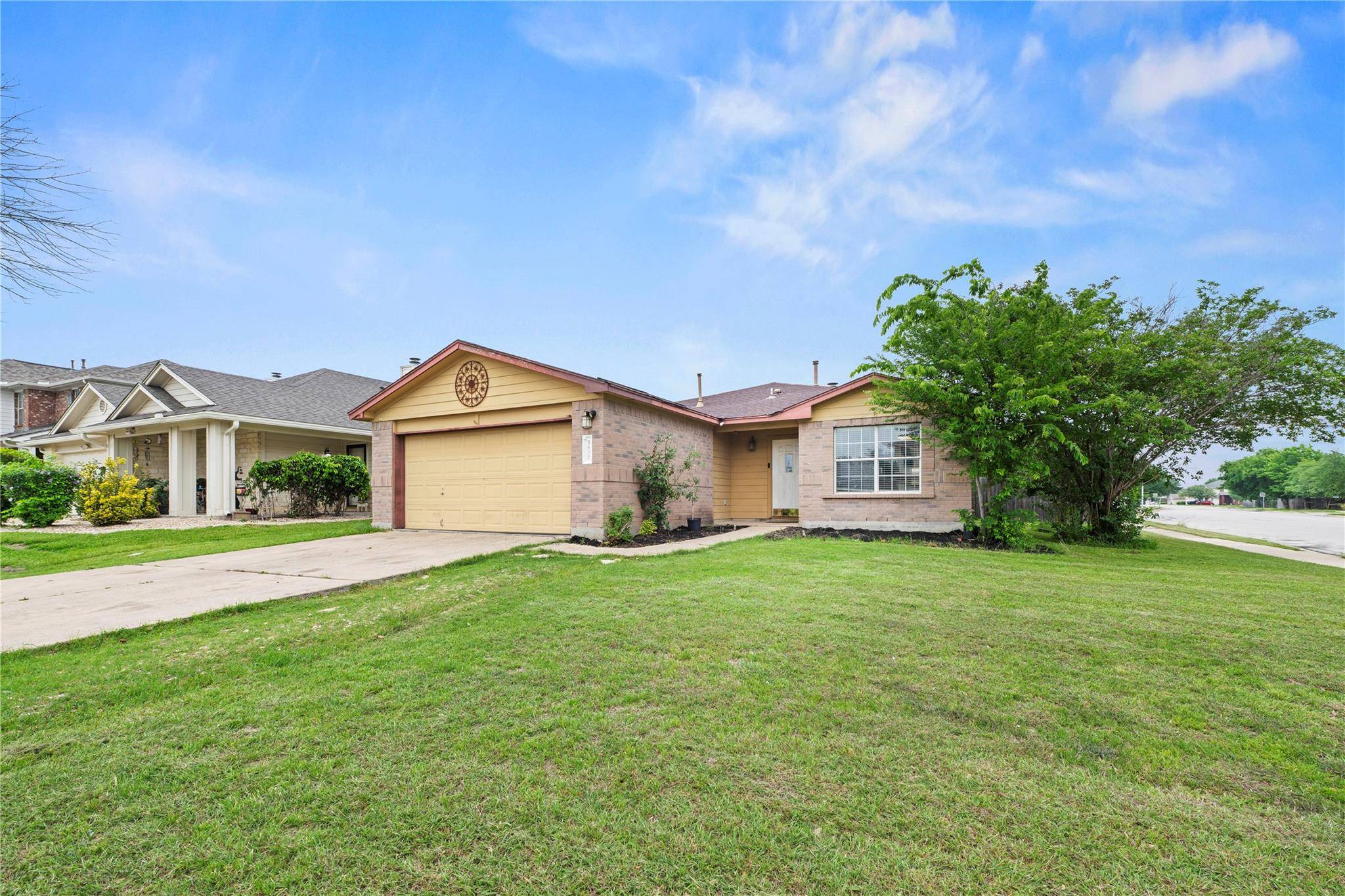 3800 Hickox DR, Round Rock, TX 78665