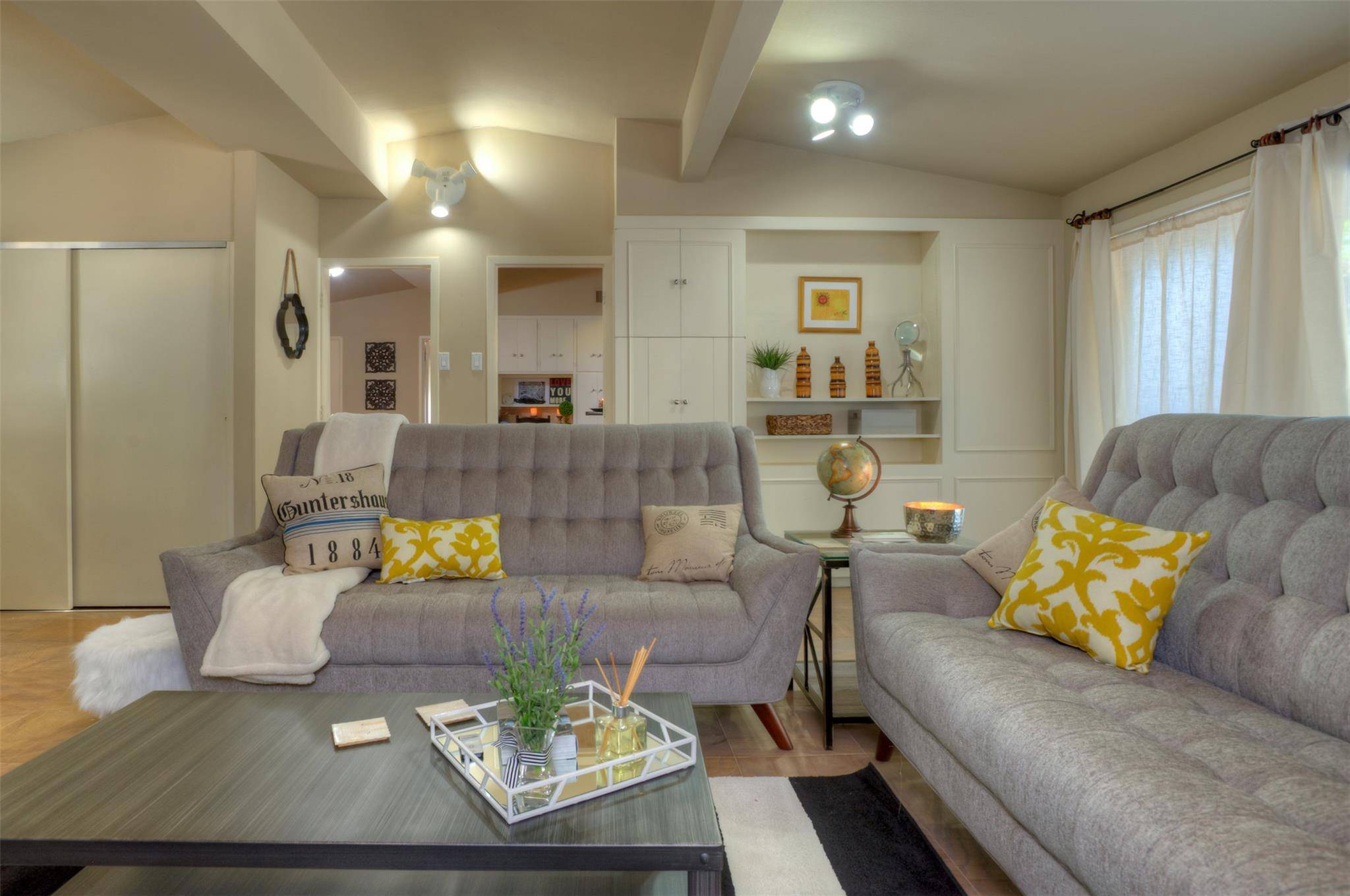 2400 Jarratt Ave #B, Austin, TX 78703