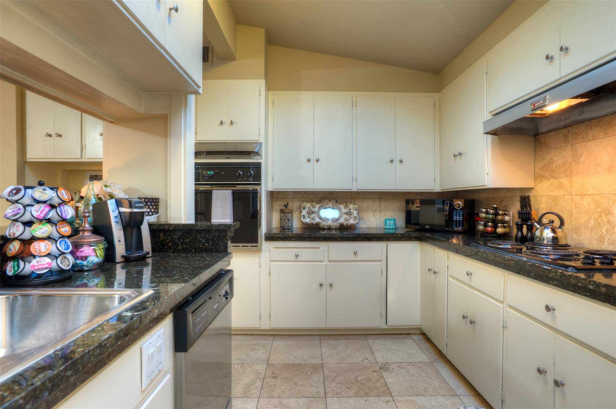 2400 Jarratt Ave #B, Austin, TX 78703