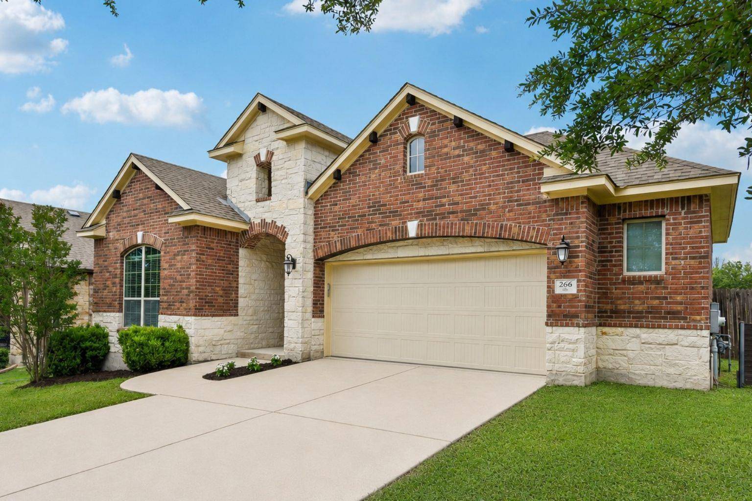 266 Willow Walk CV, Austin, TX 78737