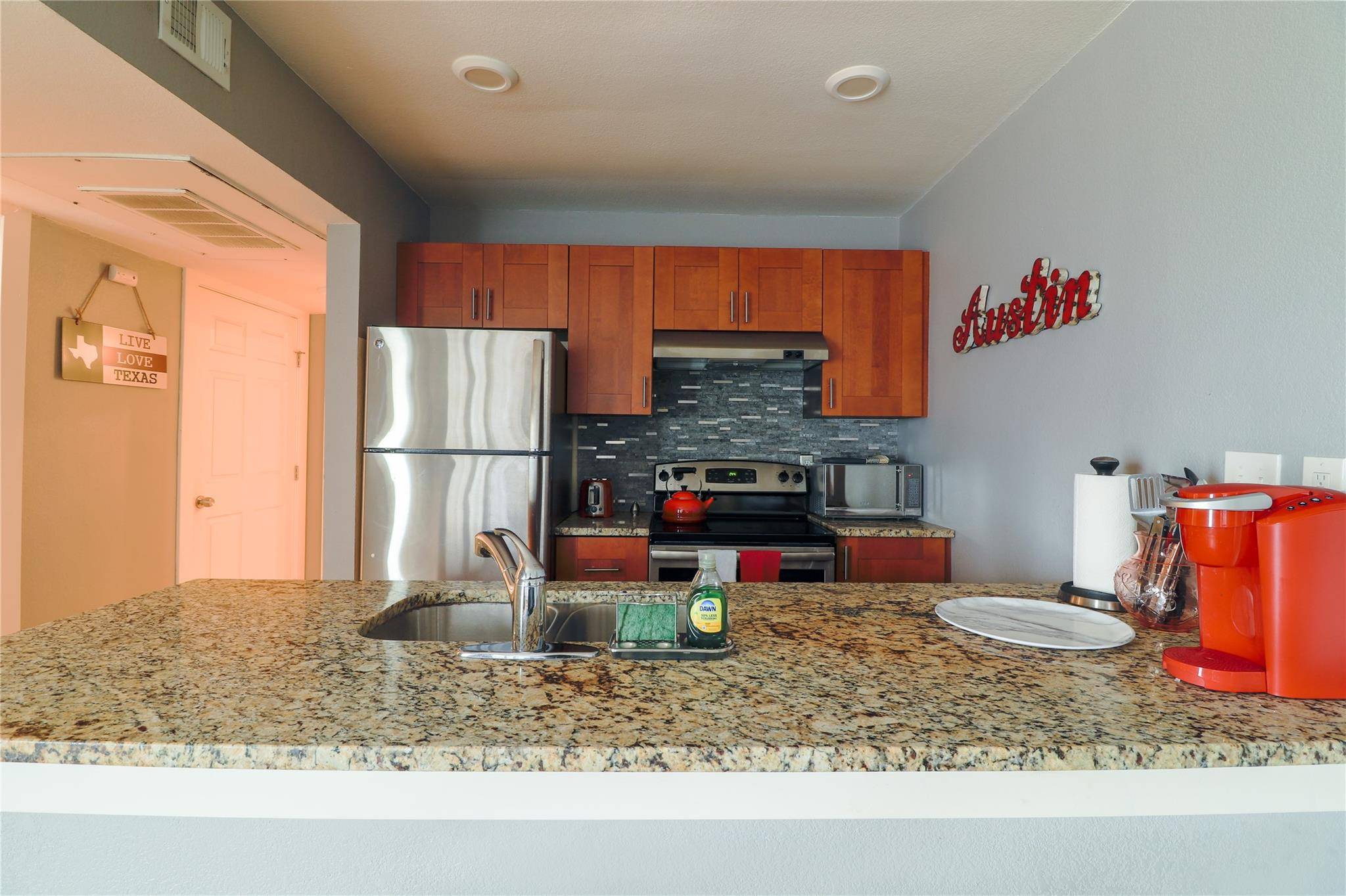 909 Reinli ST #221, Austin, TX 78751
