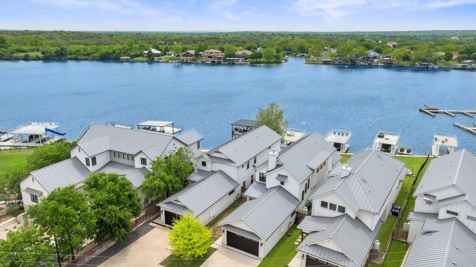 1324 Euel Moore DR, Kingsland, TX 78639