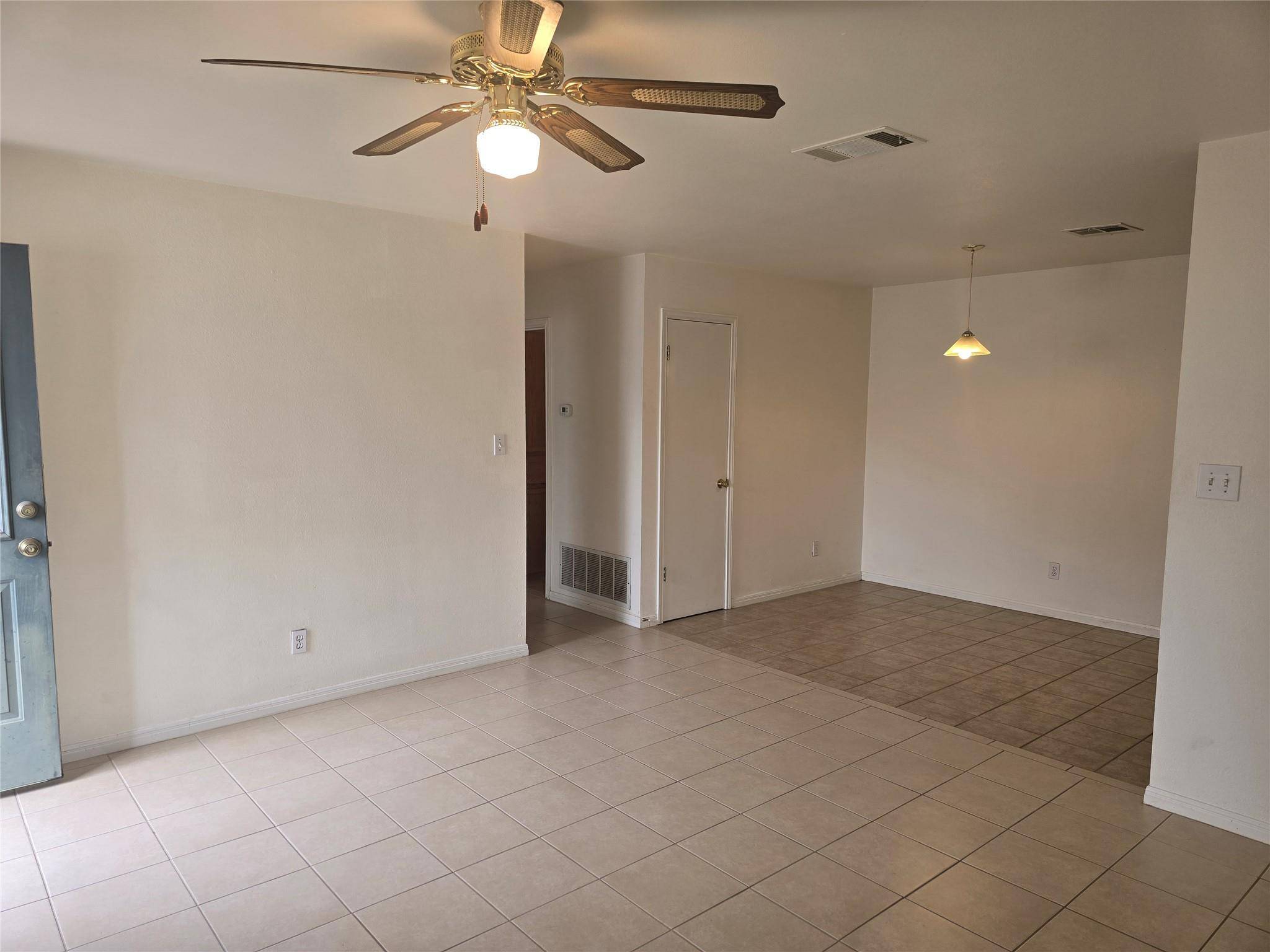 1915 Alex Ave #B, Austin, TX 78728