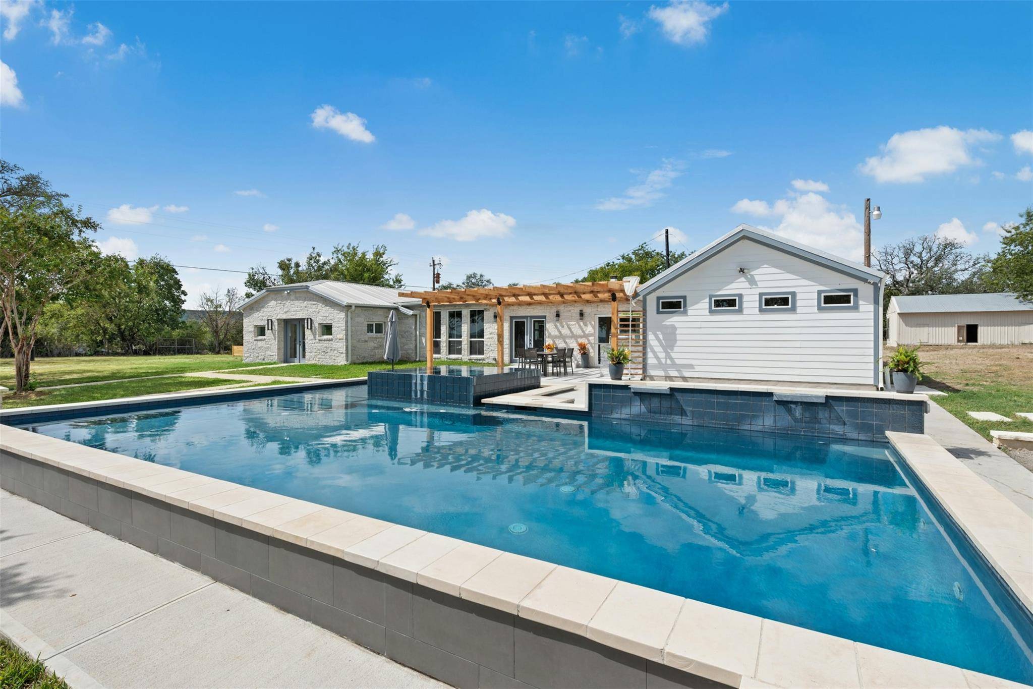 14300 Summit View DR, Leander, TX 78641