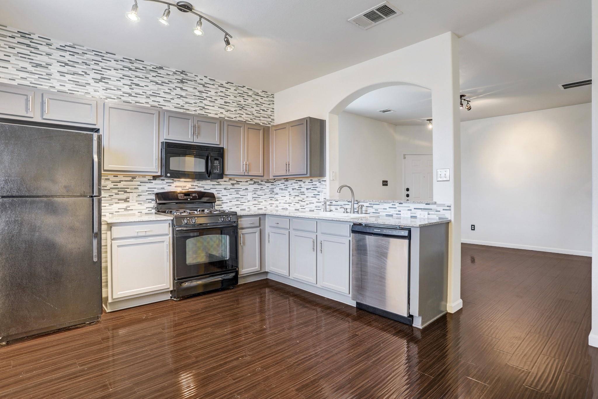 14608 Walt Whitman TRL #B, Pflugerville, TX 78660