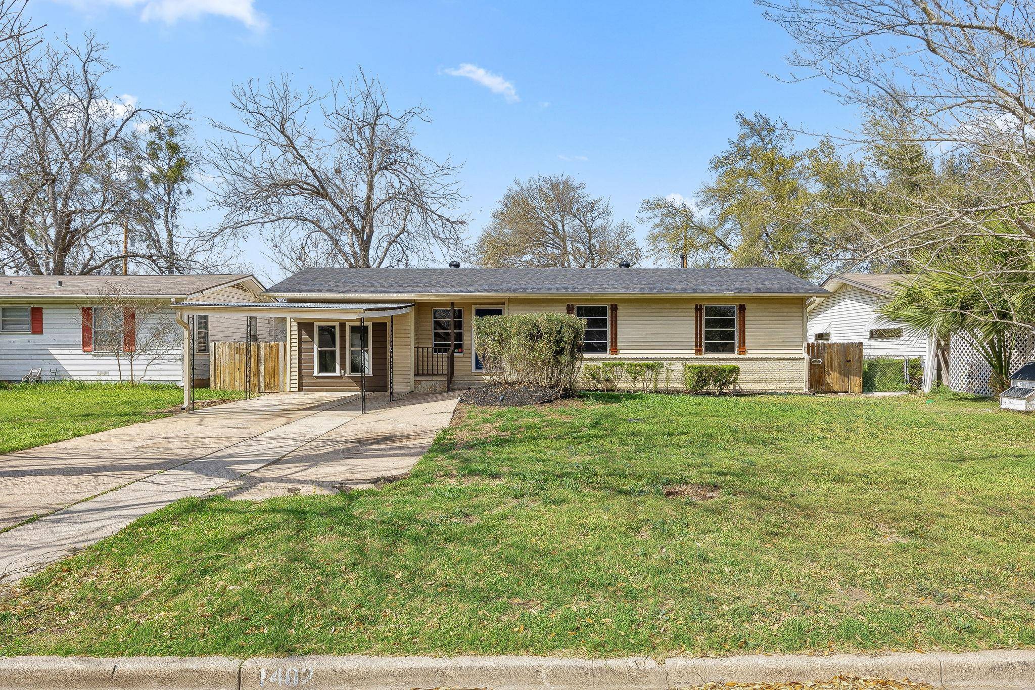 1402 Kent ST #1, Taylor, TX 76574