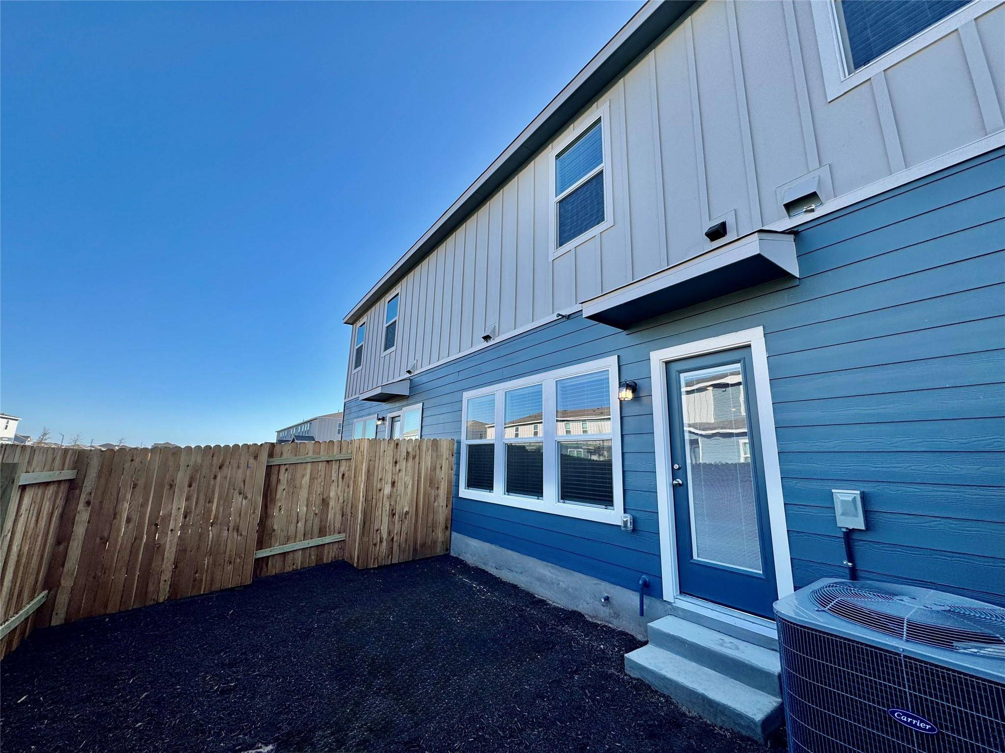 105 Calcite RD #4, Kyle, TX 78640