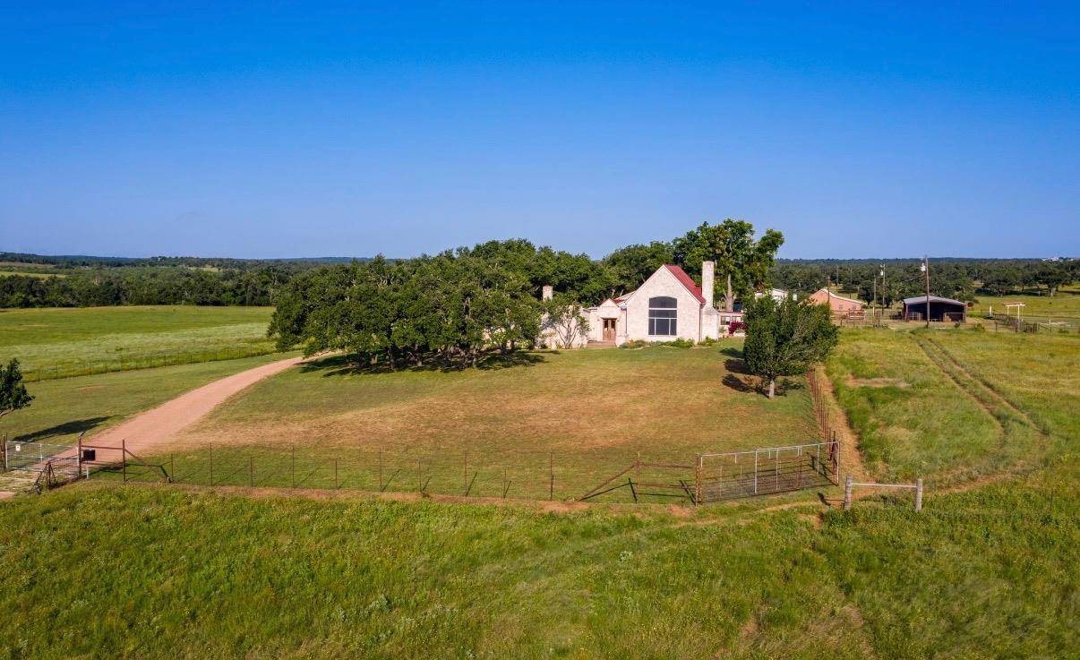 12350-65 N Hwy 16 HWY, Fredericksburg, TX 78624