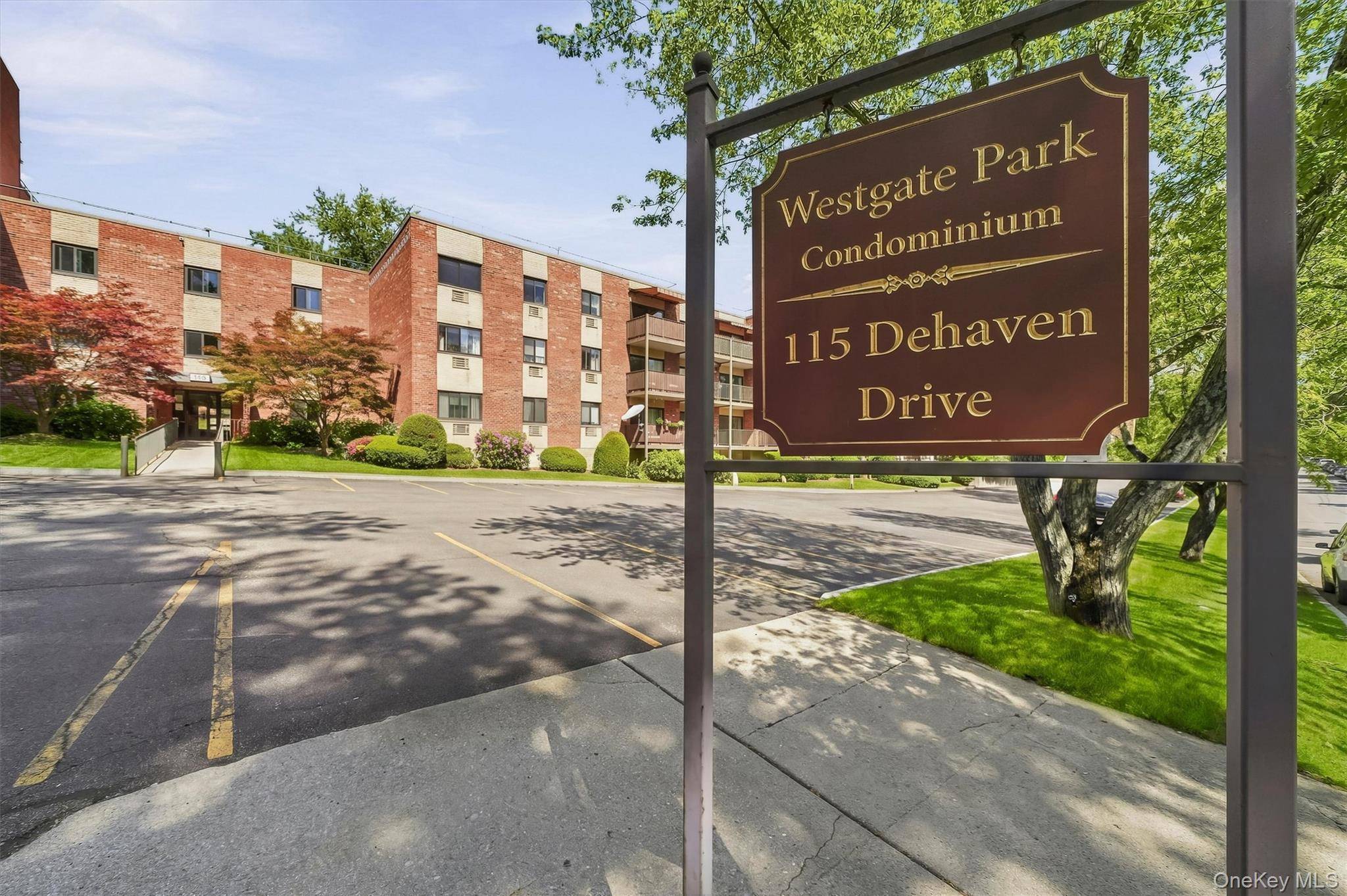 115 Dehaven DR #305, Yonkers, NY 10703