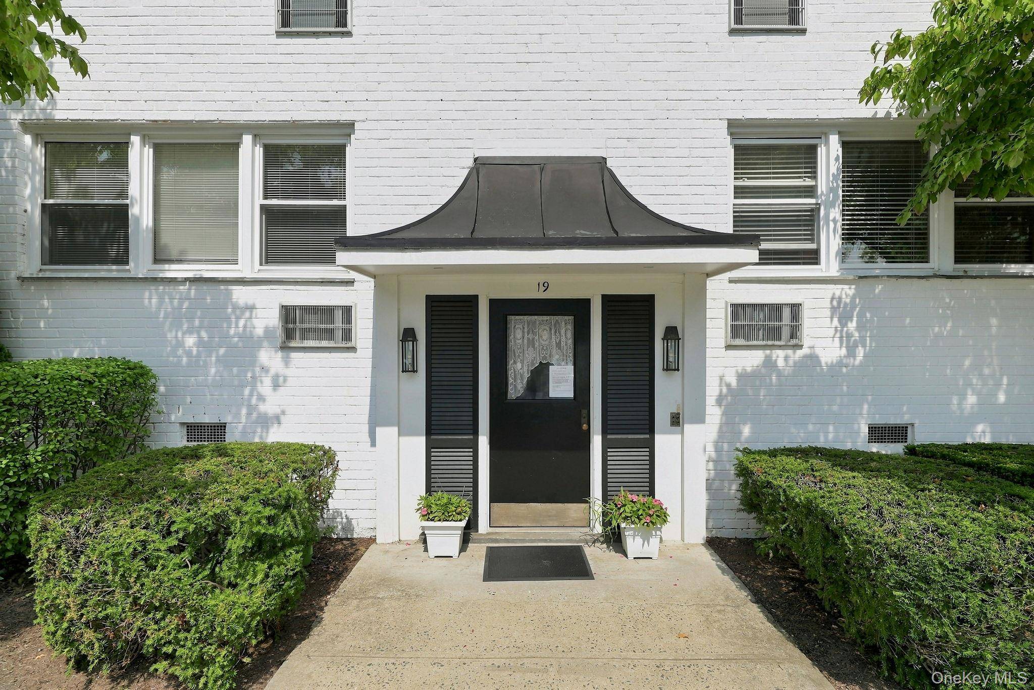 19 Avon CIR #D, Rye Brook, NY 10573