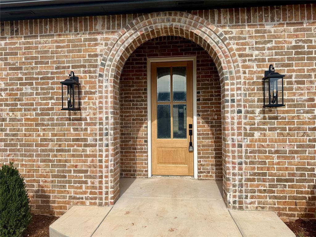 12805 Cobblestone Curve RD, Oklahoma City, OK 73142