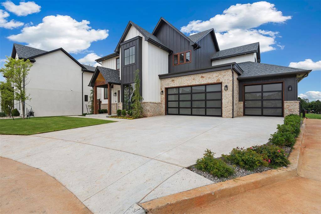 2009 Colonial WAY, Edmond, OK 73025