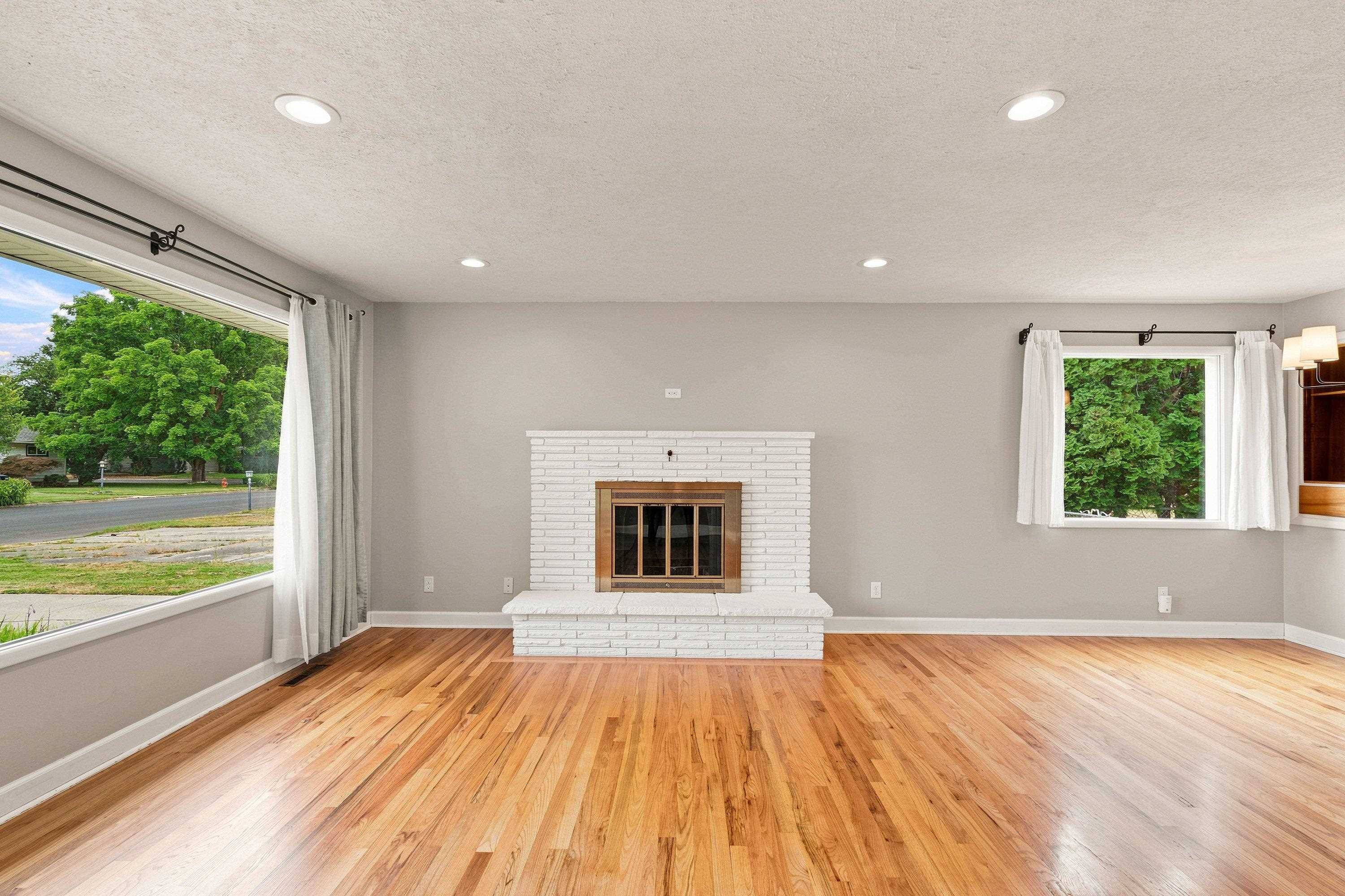 609 W Barnes Rd, Spokane, WA 99218