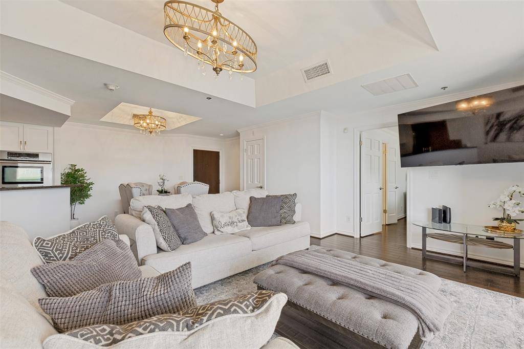 5909 Luther Lane #907, Dallas, TX 75225