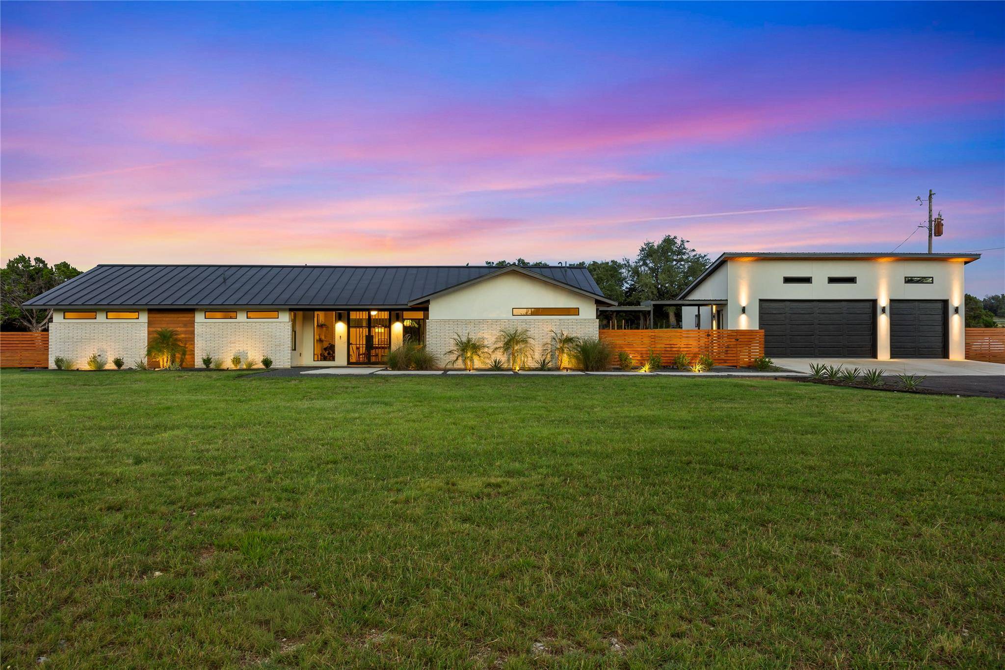 402 Rolling Hills RD, Liberty Hill, TX 78642