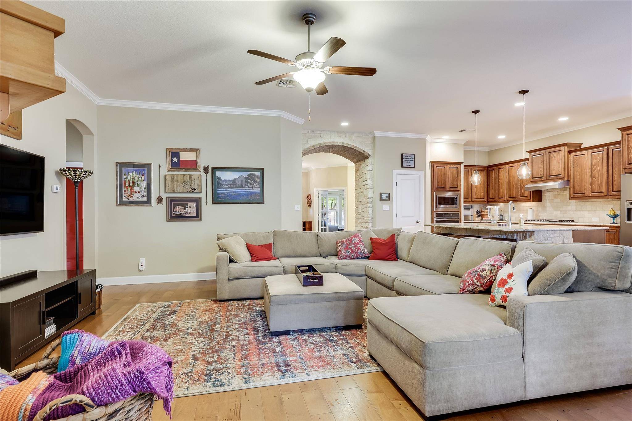 155 Sand Hills LN, Austin, TX 78737