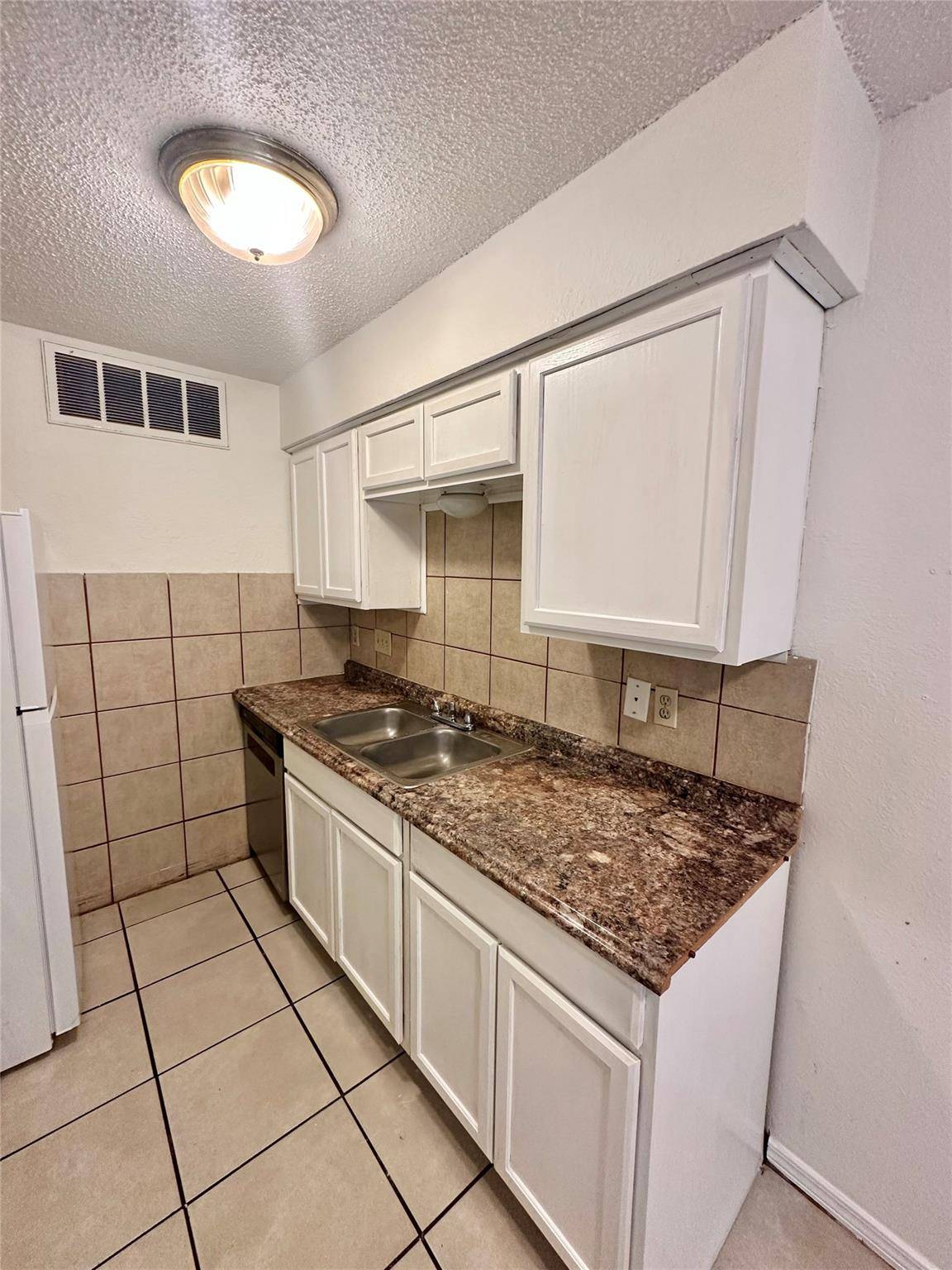 4322 Gillis ST #106, Austin, TX 78745
