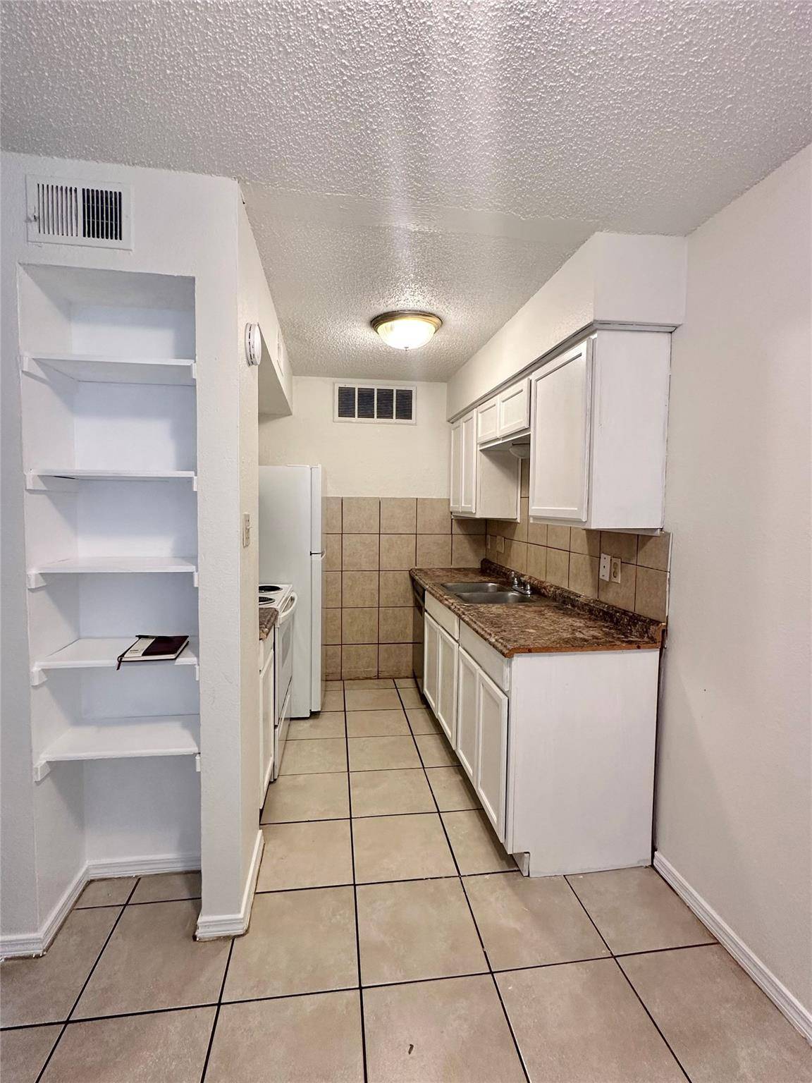 4322 Gillis ST #106, Austin, TX 78745