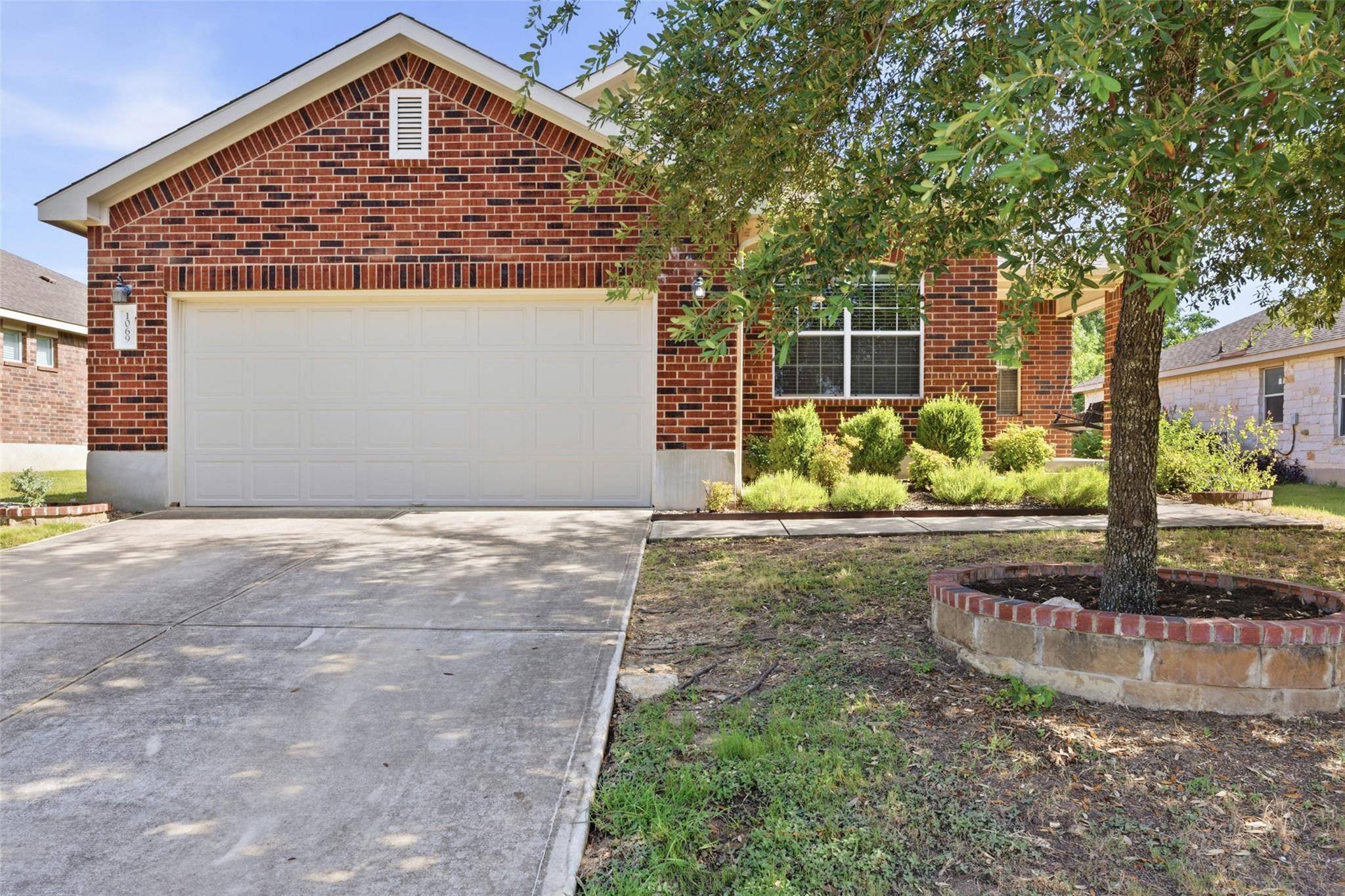 1069 Talley LOOP, Buda, TX 78610