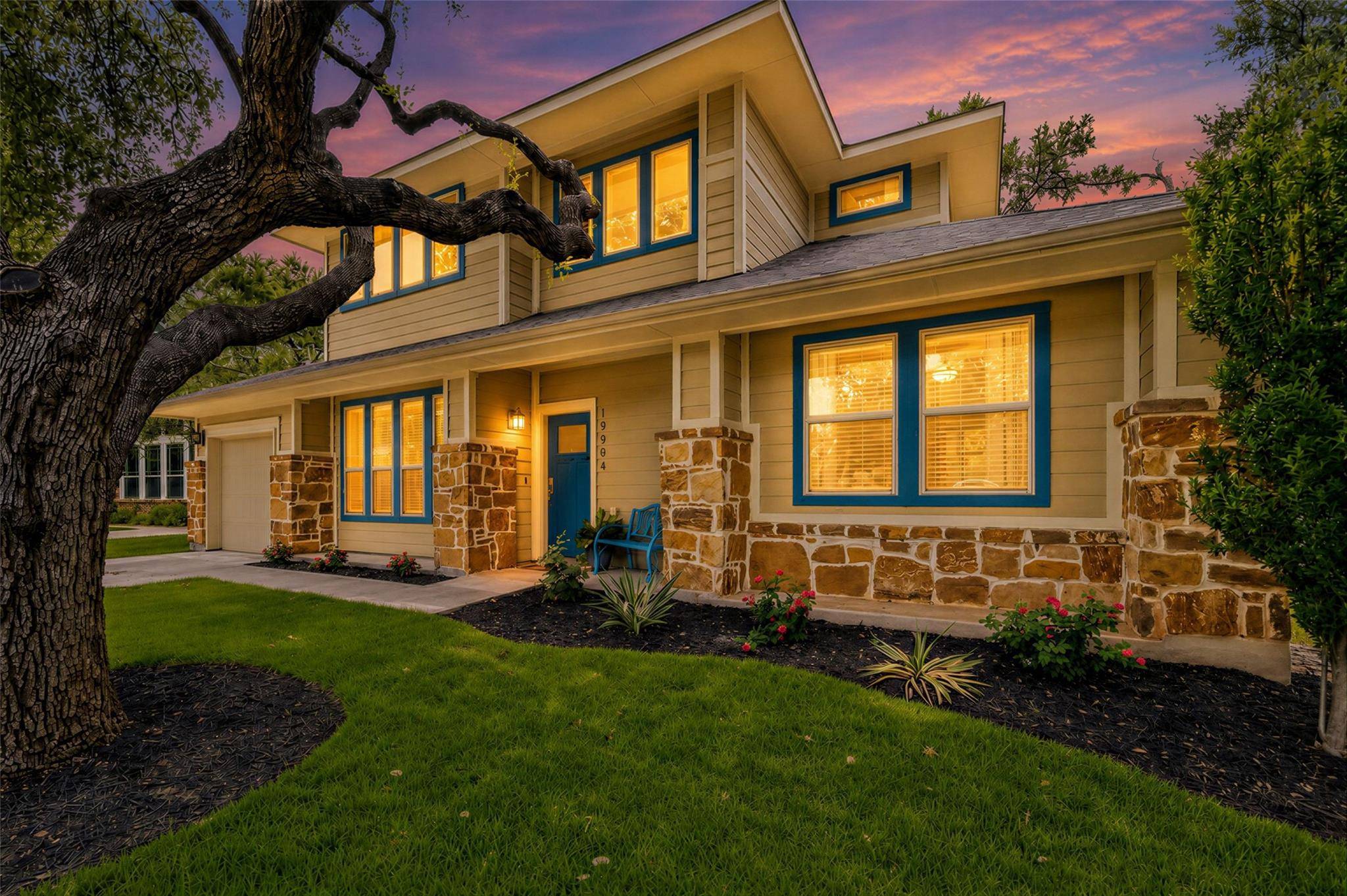 10904 Railway LN, Austin, TX 78717