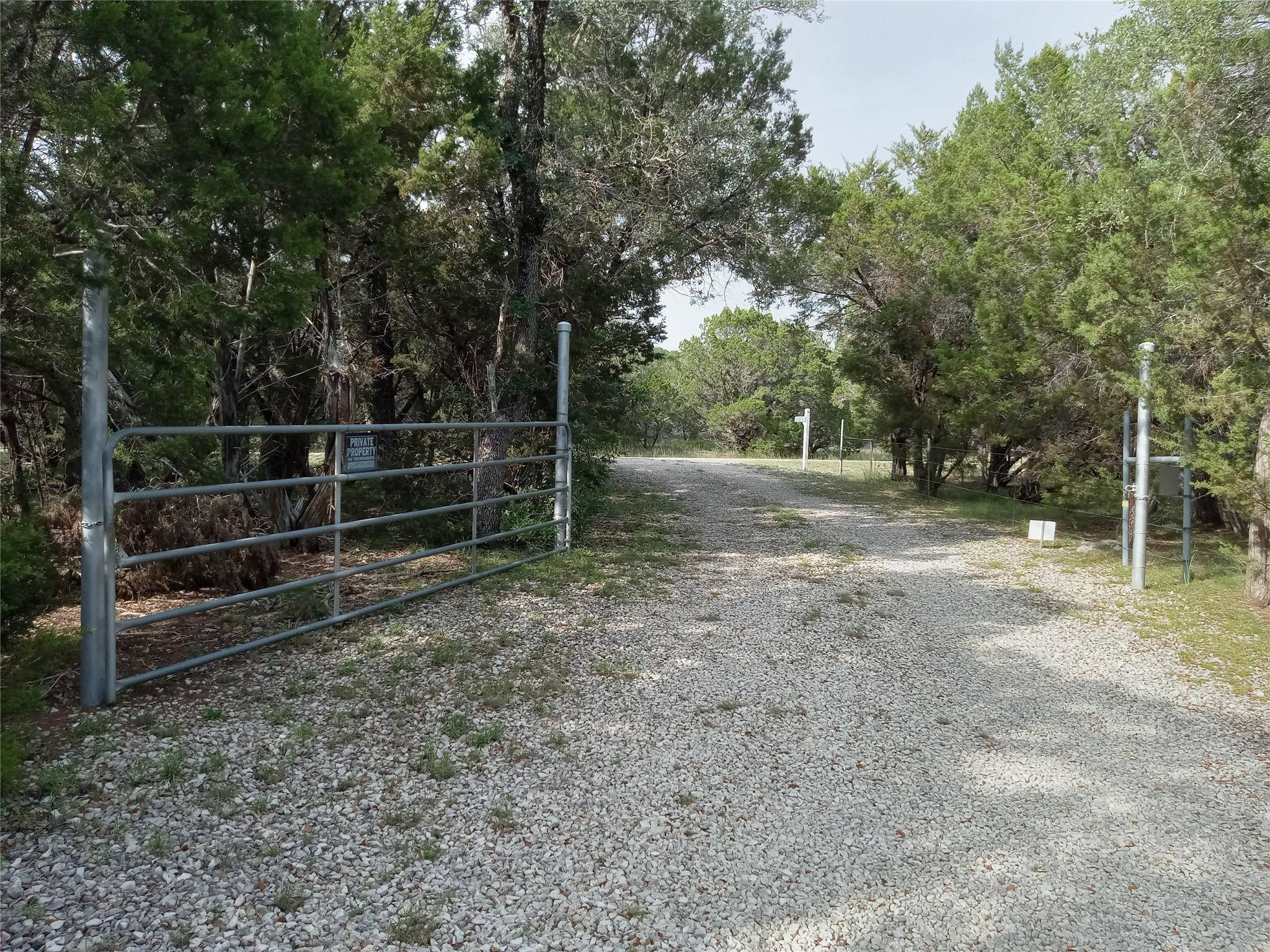 10310 W Darleen DR, Leander, TX 78641