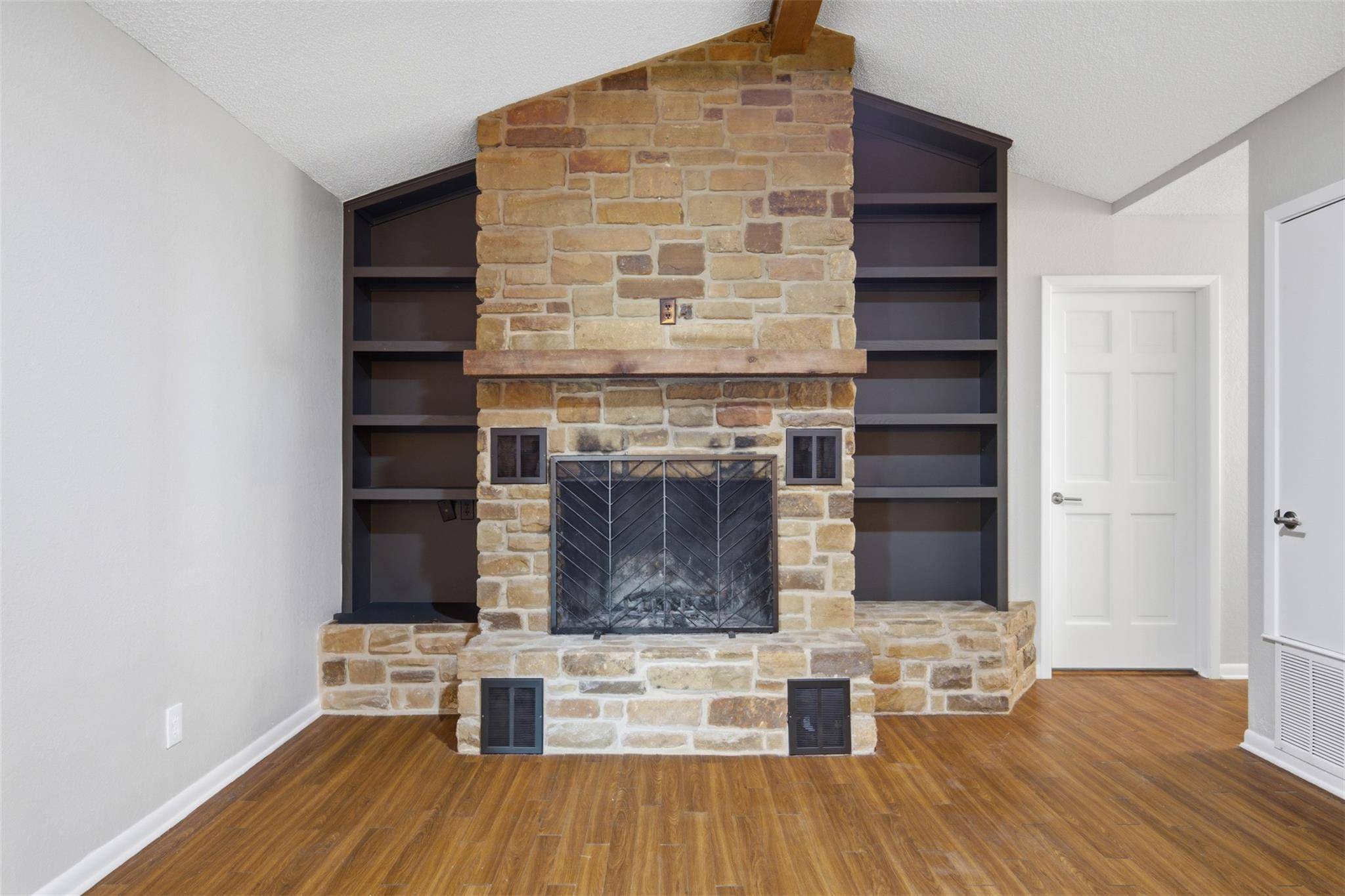 508 Pebble DR, Buchanan Dam, TX 78609