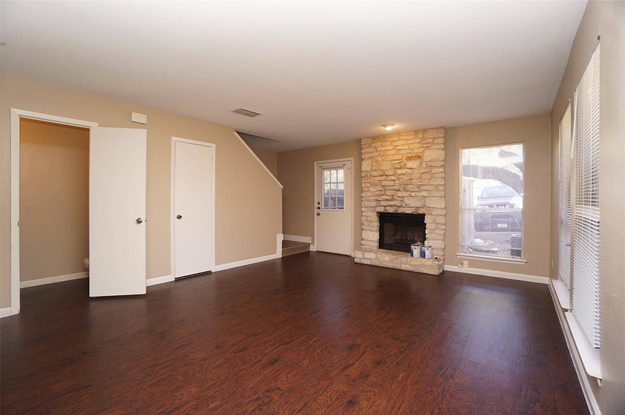 9100 Mountain RDG #6A, Austin, TX 78759