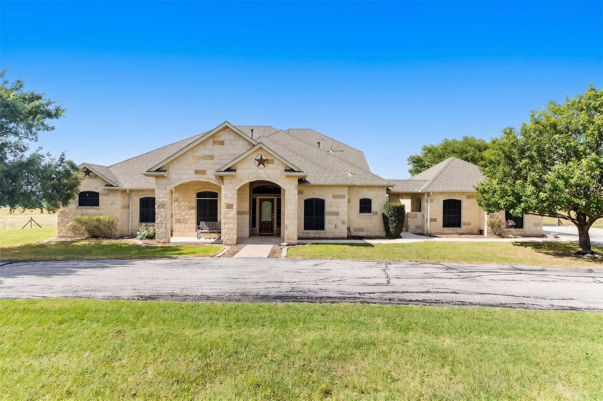 20145 Janak RD, Coupland, TX 78615