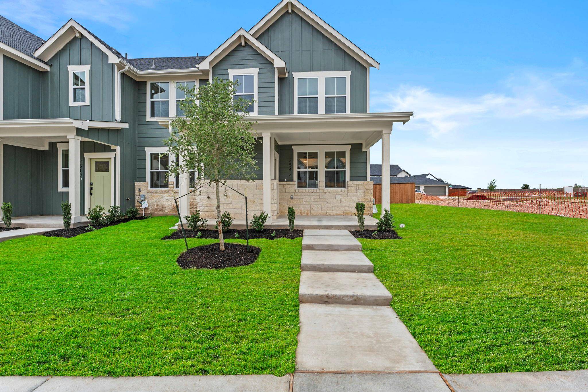 2542 Violet Theo LN, Round Rock, TX 78665