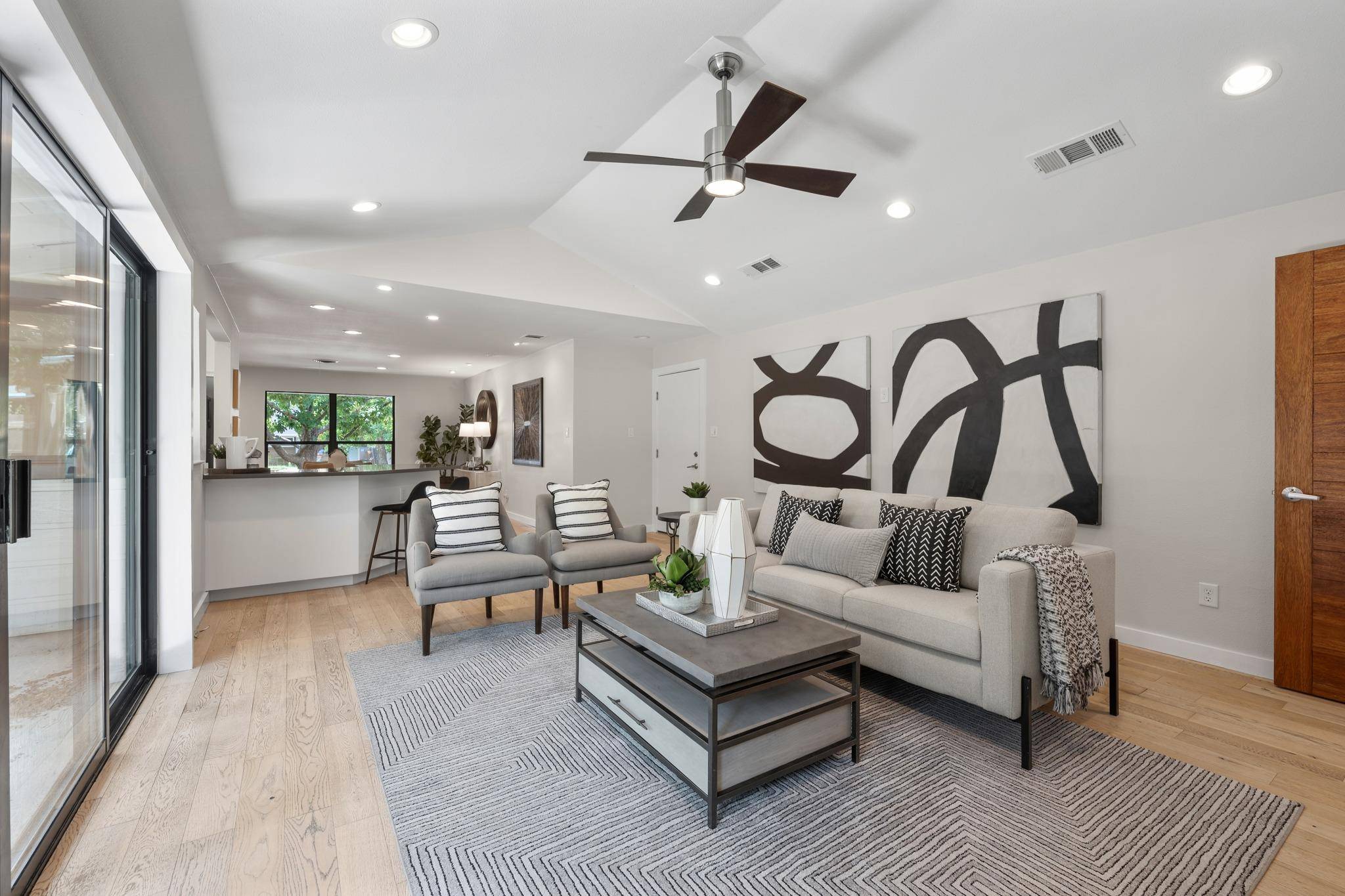 2611 East Side DR, Austin, TX 78704