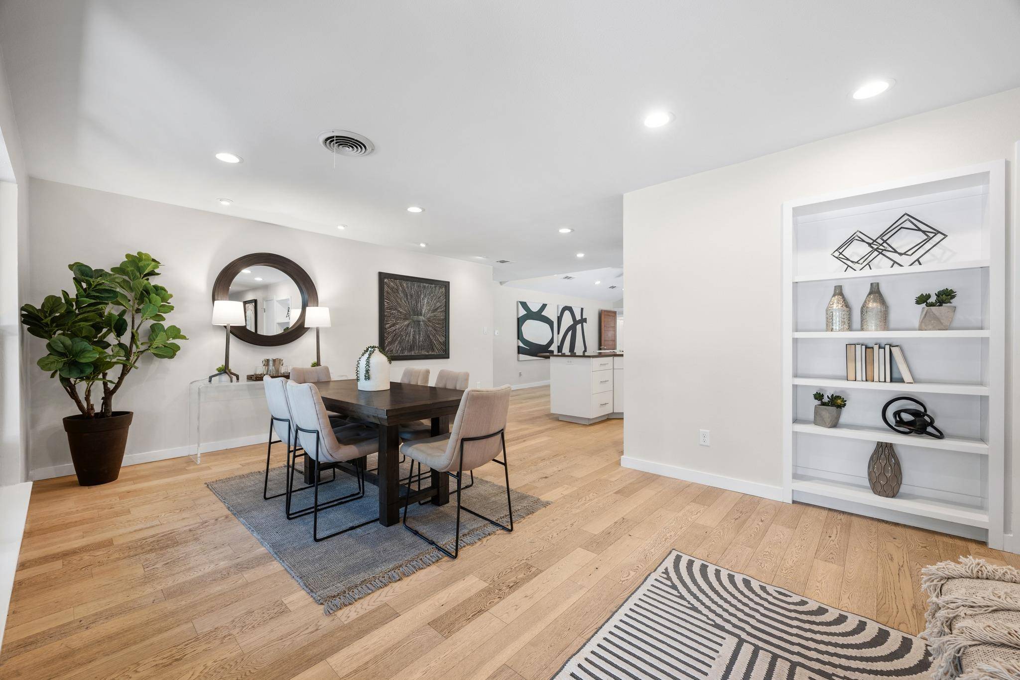2611 East Side DR, Austin, TX 78704