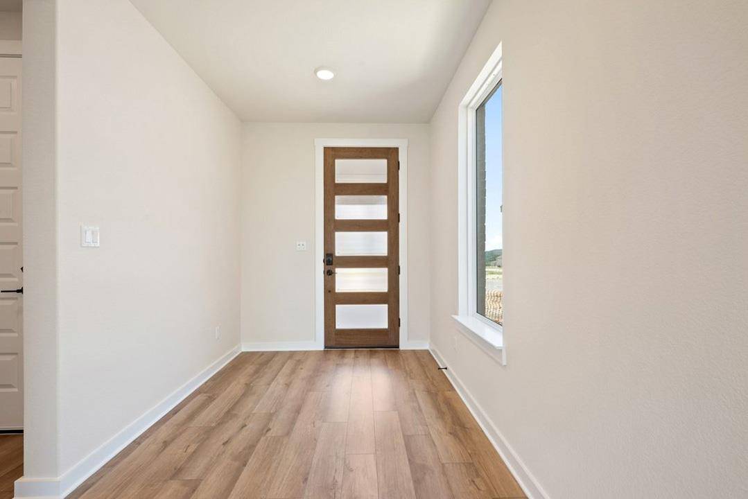 104 Balboa Drive, Liberty Hill, TX 78642