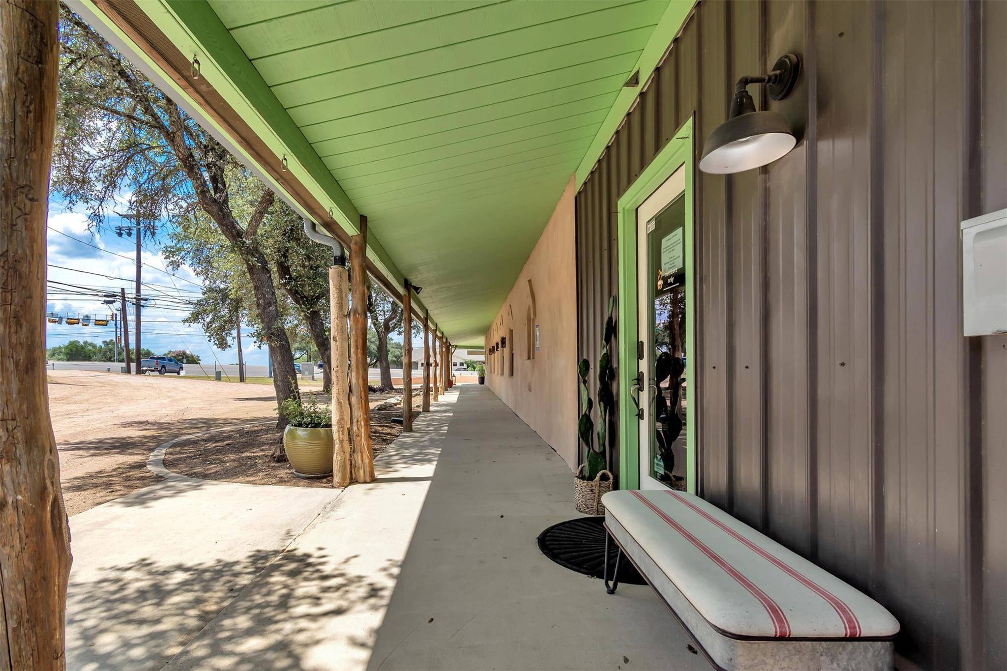 4002 E Highway 290 HWY, Dripping Springs, TX 78620