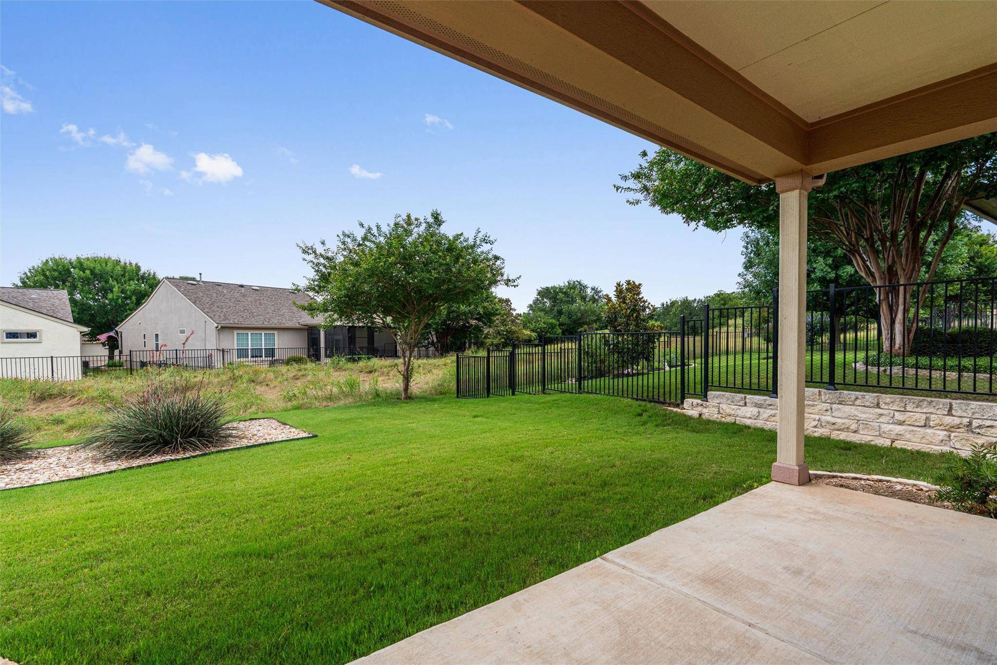 215 Salt Creek LN, Georgetown, TX 78633