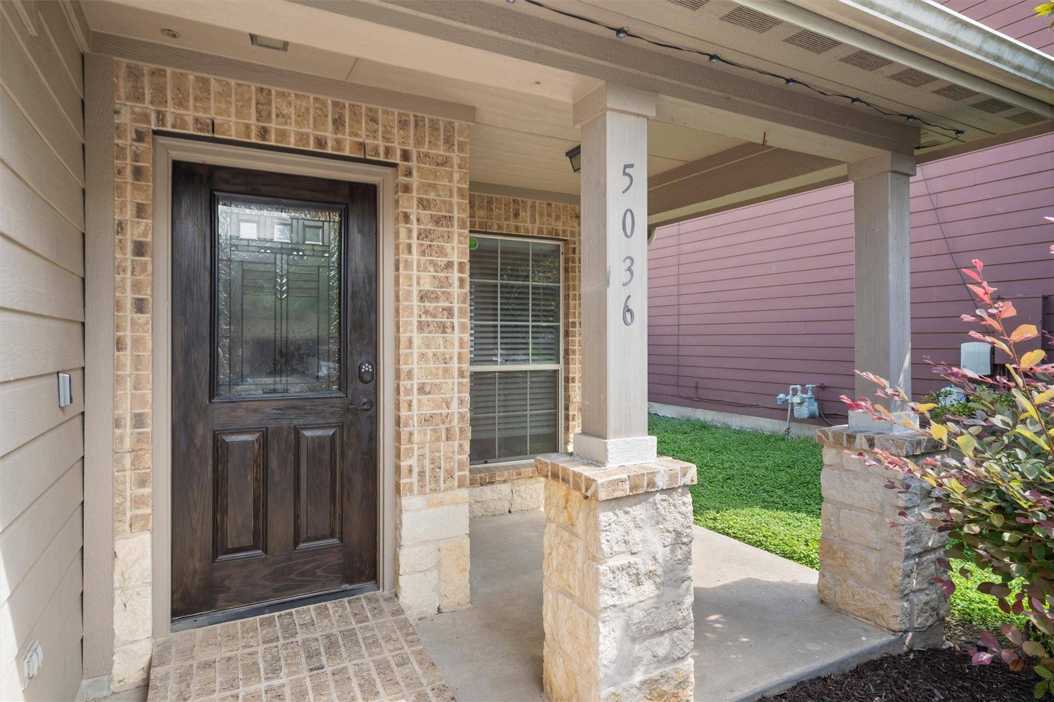 5036 Lexington Meadow LN, Del Valle, TX 78617