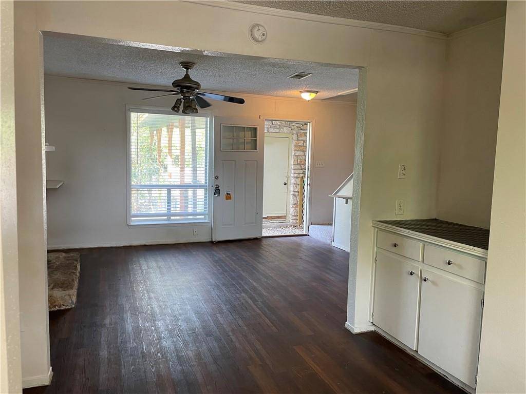 1601 Taylor Gaines ST #B, Austin, TX 78741