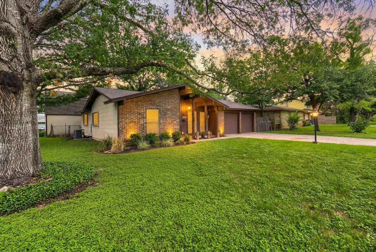 5001 Creekline DR, Austin, TX 78745