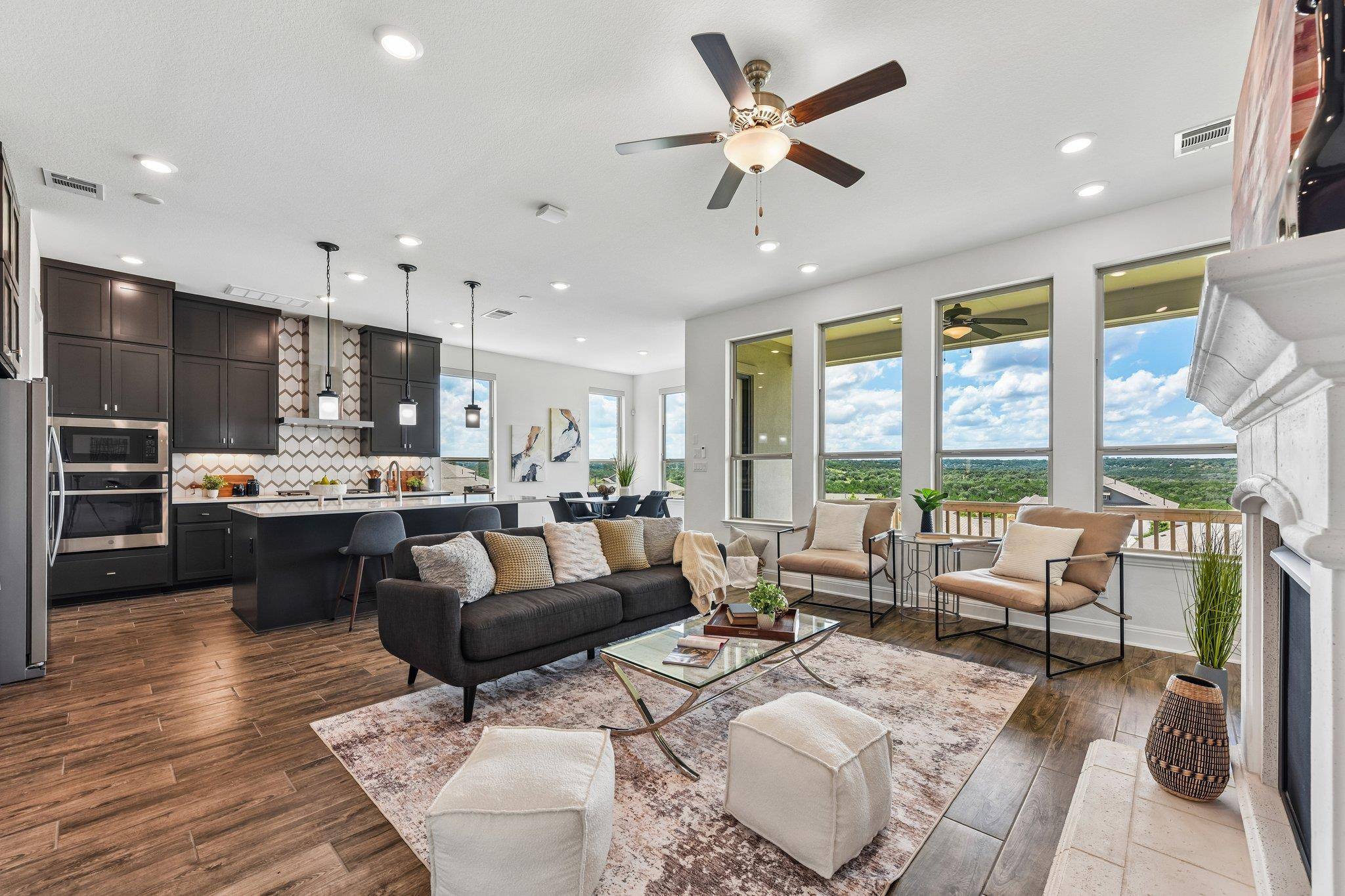 19113 Freeman CIR, Austin, TX 78738