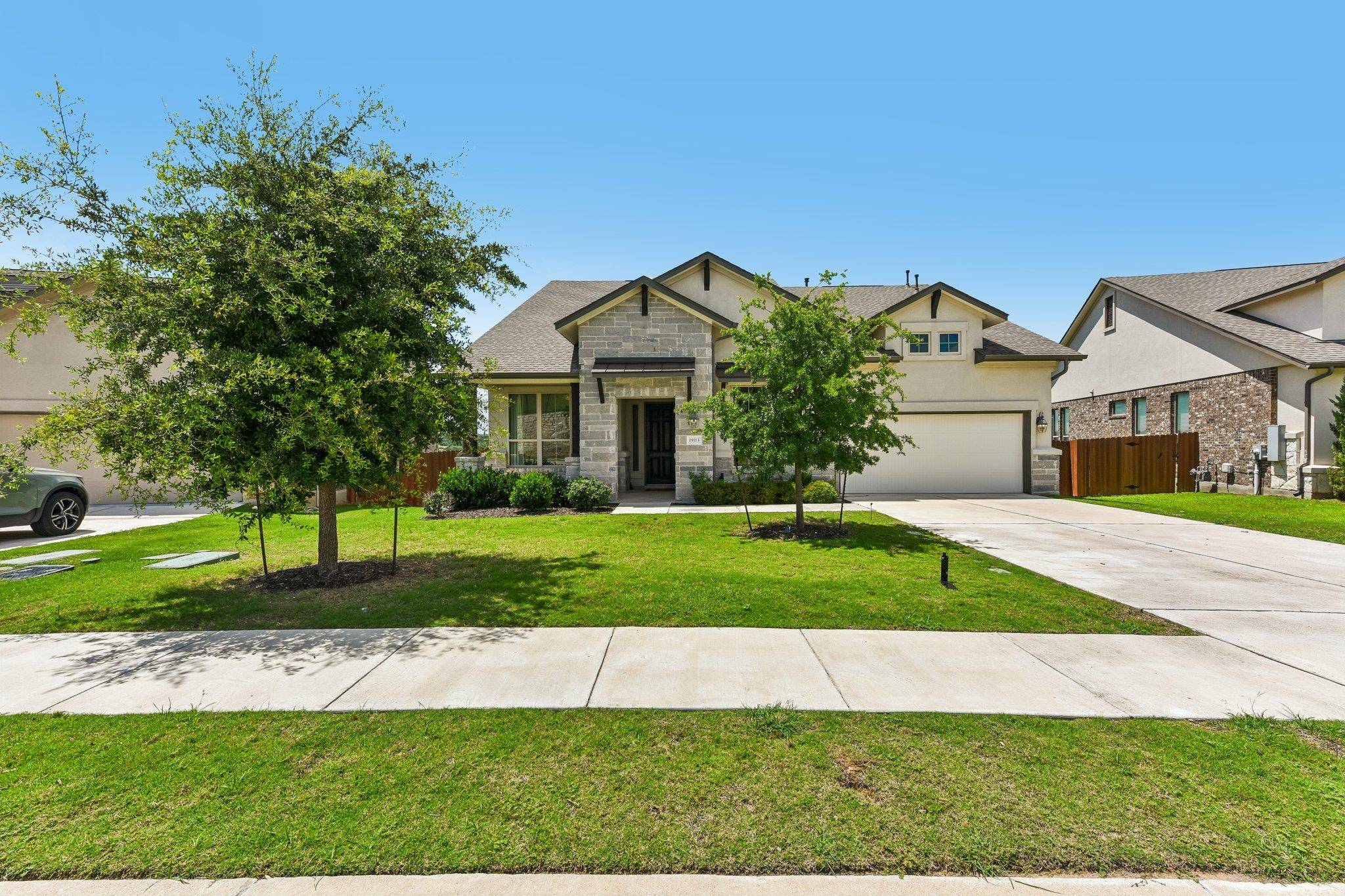 19113 Freeman CIR, Austin, TX 78738