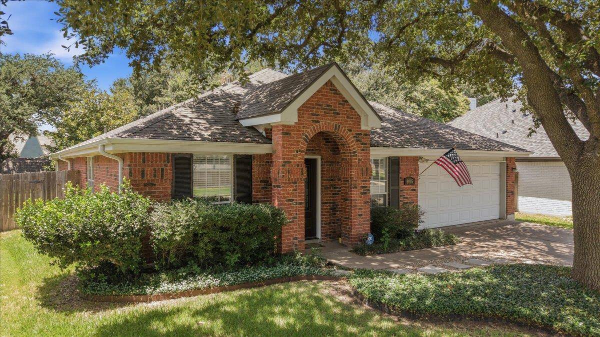 9005 Marthas DR, Austin, TX 78717