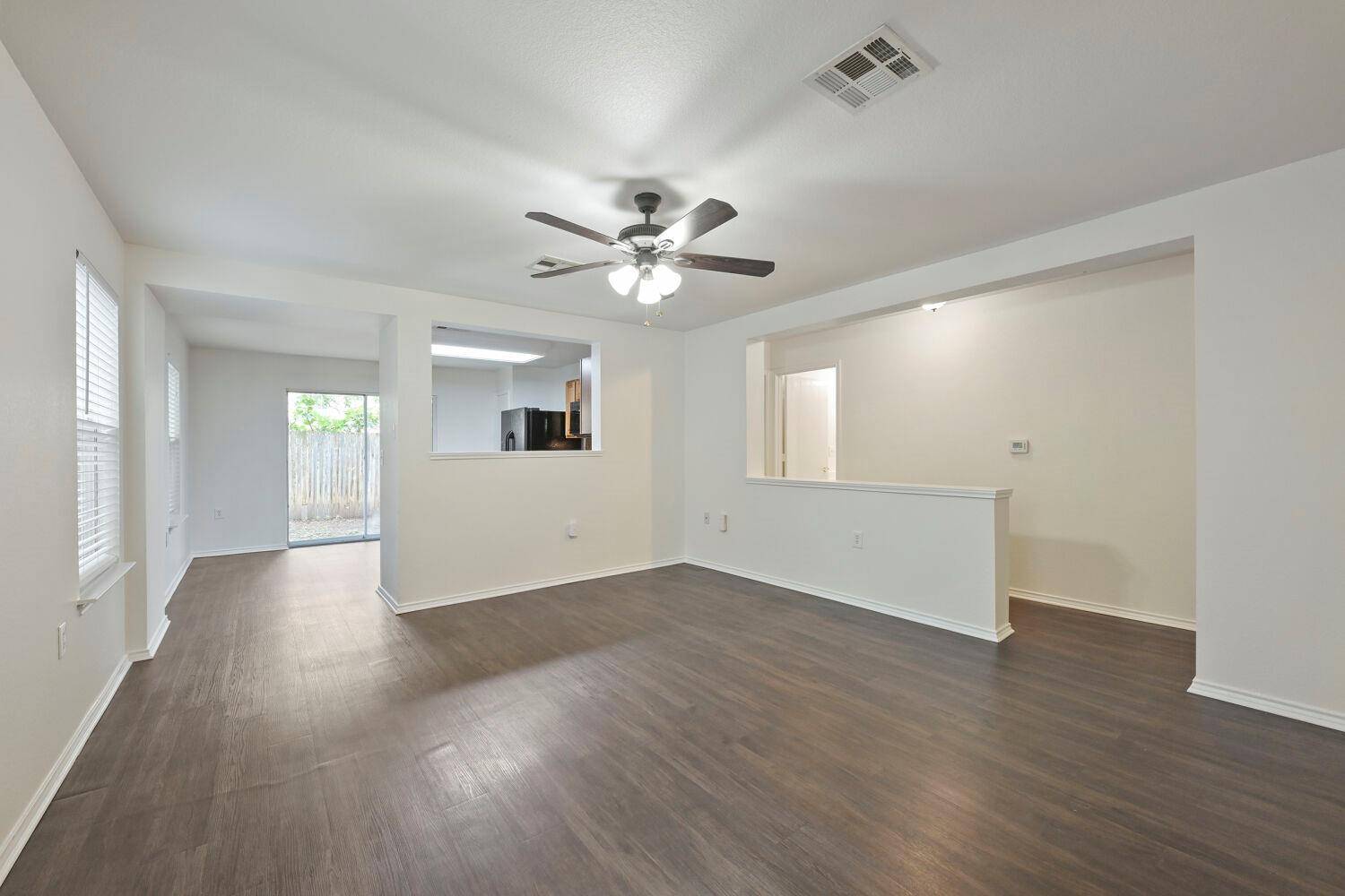 6733 Doyal DR, Austin, TX 78747