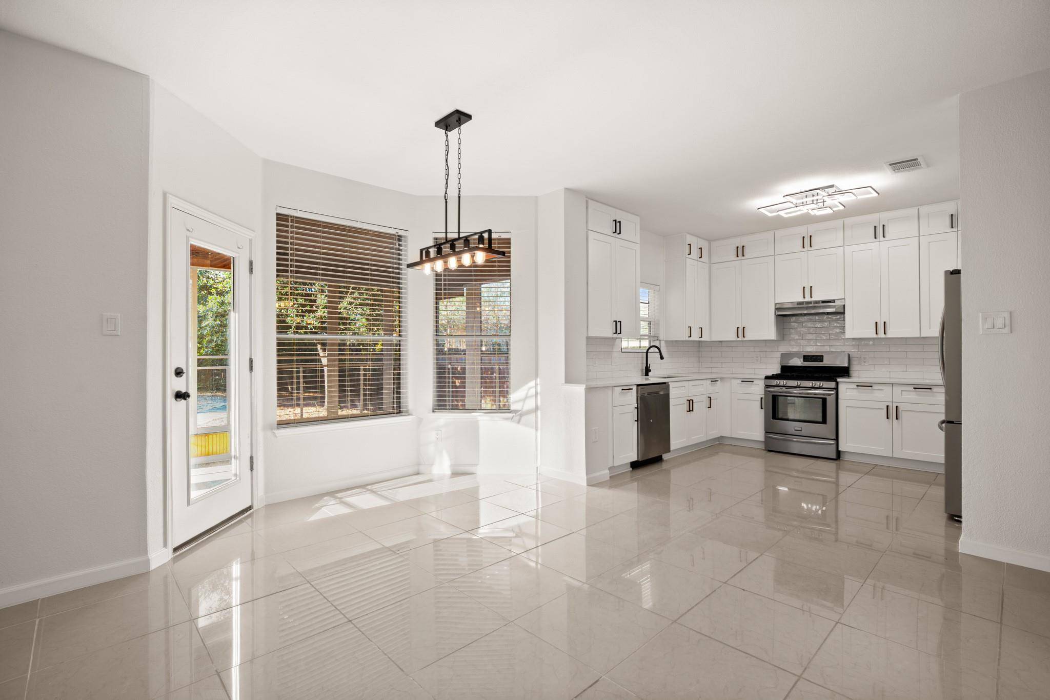 2011 Monica LN, Round Rock, TX 78664
