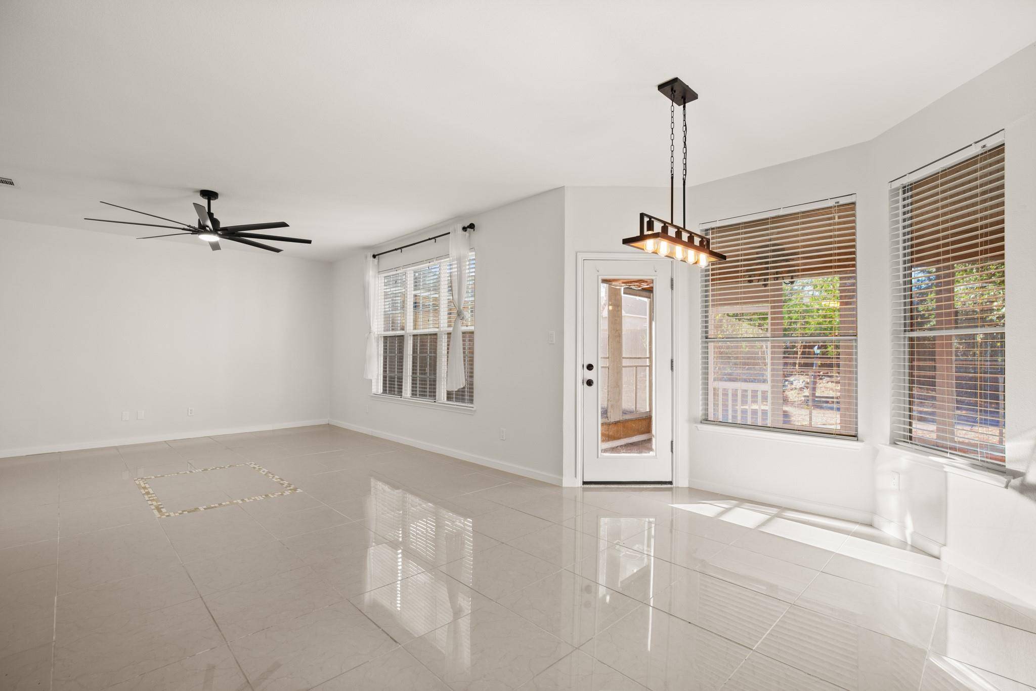 2011 Monica LN, Round Rock, TX 78664