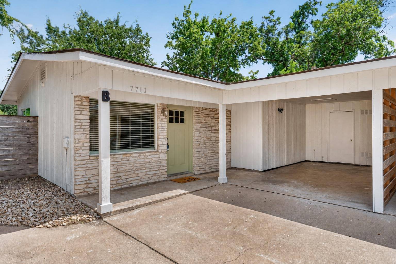 7711 Watson ST #B, Austin, TX 78757