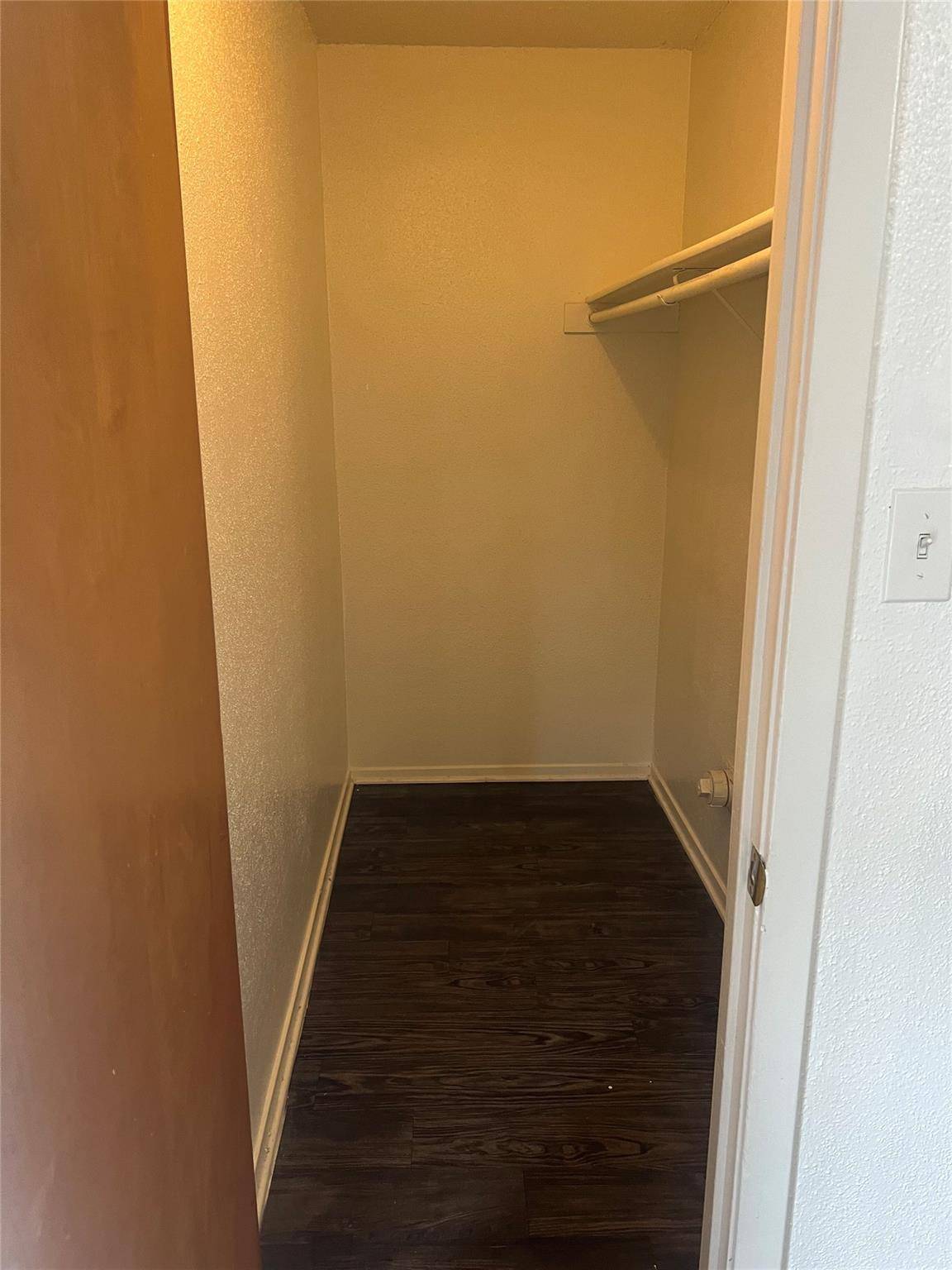 2803 Hemphill PARK #B-110, Austin, TX 78705