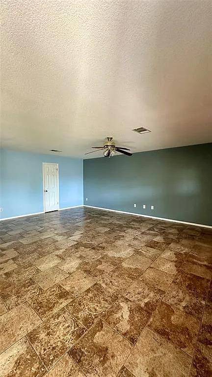 13105 Lofton Cliff DR, Del Valle, TX 78617