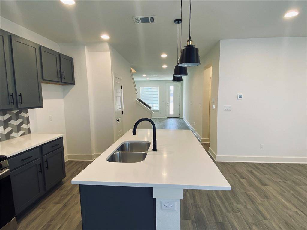 5160 N A W Grimes BLVD #121, Round Rock, TX 78665